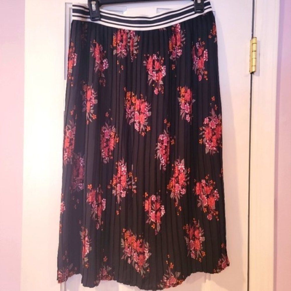 𝅺free Press black skirt size Large